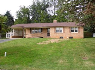 37 Delp Hts, Sparta, NC 28675