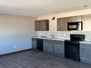 112 Parkway Ave #3, Eagle Lake, MN 56024