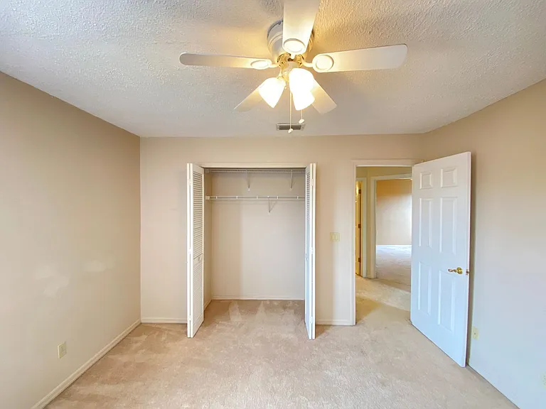 3708 Molona Dr — Photo 53