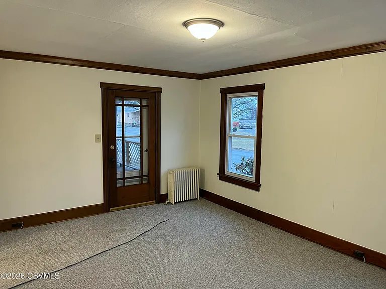 468 Railroad St — Photo 11