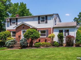 141 Lexington Ave, Cresskill, NJ 07626