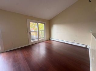 156 Warner St #156, Hamden, CT 06514