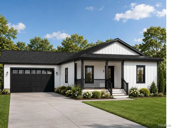 5114 Hawthorn Rd, Brown City, MI 48416