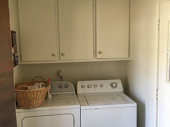 3rd image of 3634 Longstreet Dr