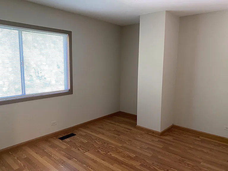 2720 Springdale Cir — Photo 11