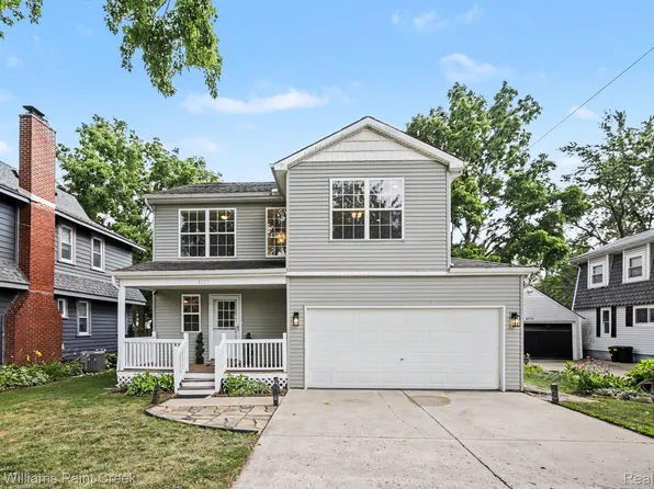 4215 Seeden St, Waterford, MI 48329