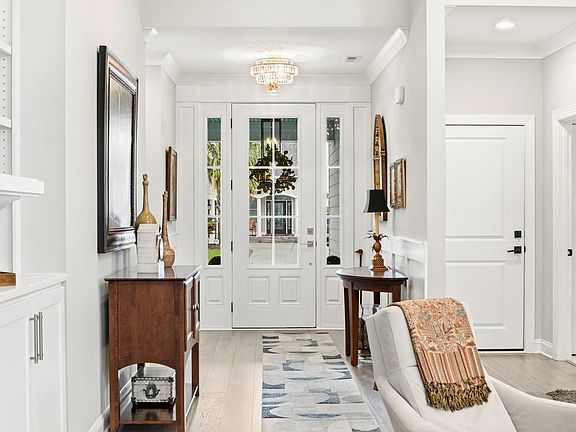 5th image of 914 Fiddlehead Way
