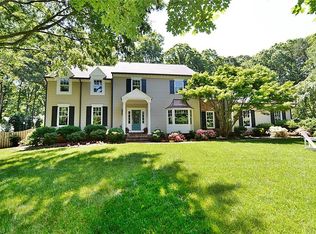 3101 Milhaven Lake Dr, Winston Salem, NC 27106