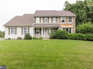 100 Girard Ave, Hatboro, PA 19040