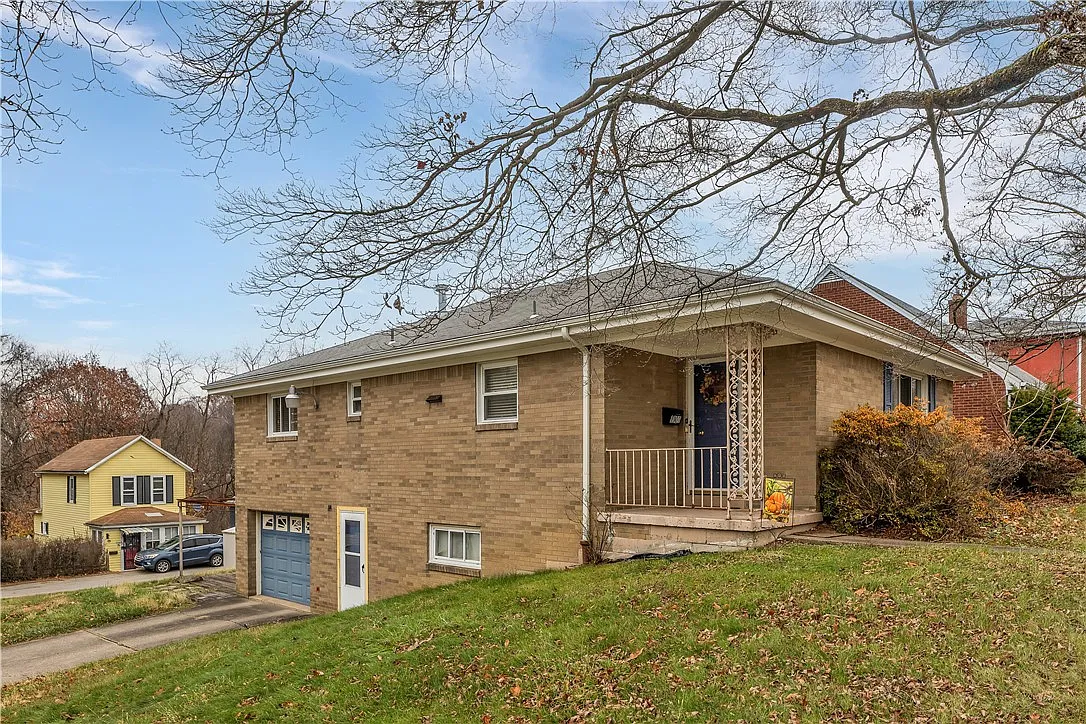 1101 Martin Ave photo 1