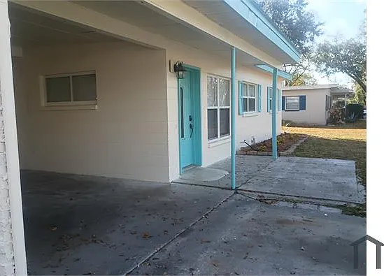3 bed, $1,900 — Photo 2