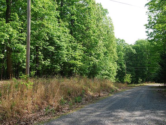 2nd image of Rosebud Ln