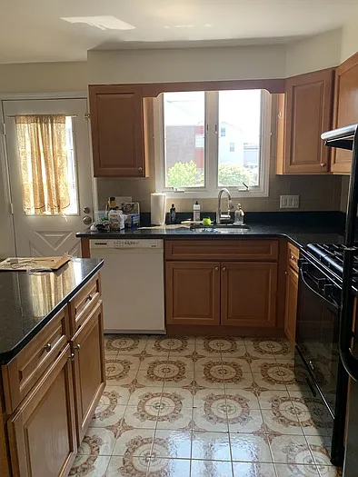 3 bed, 2.5 bath, $3,850 — Photo 3