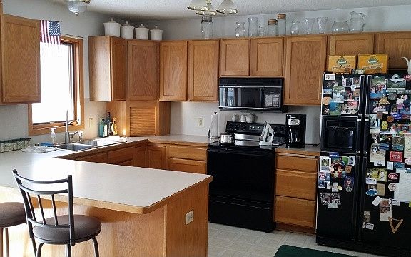 3rd image of 229 9th Ave N