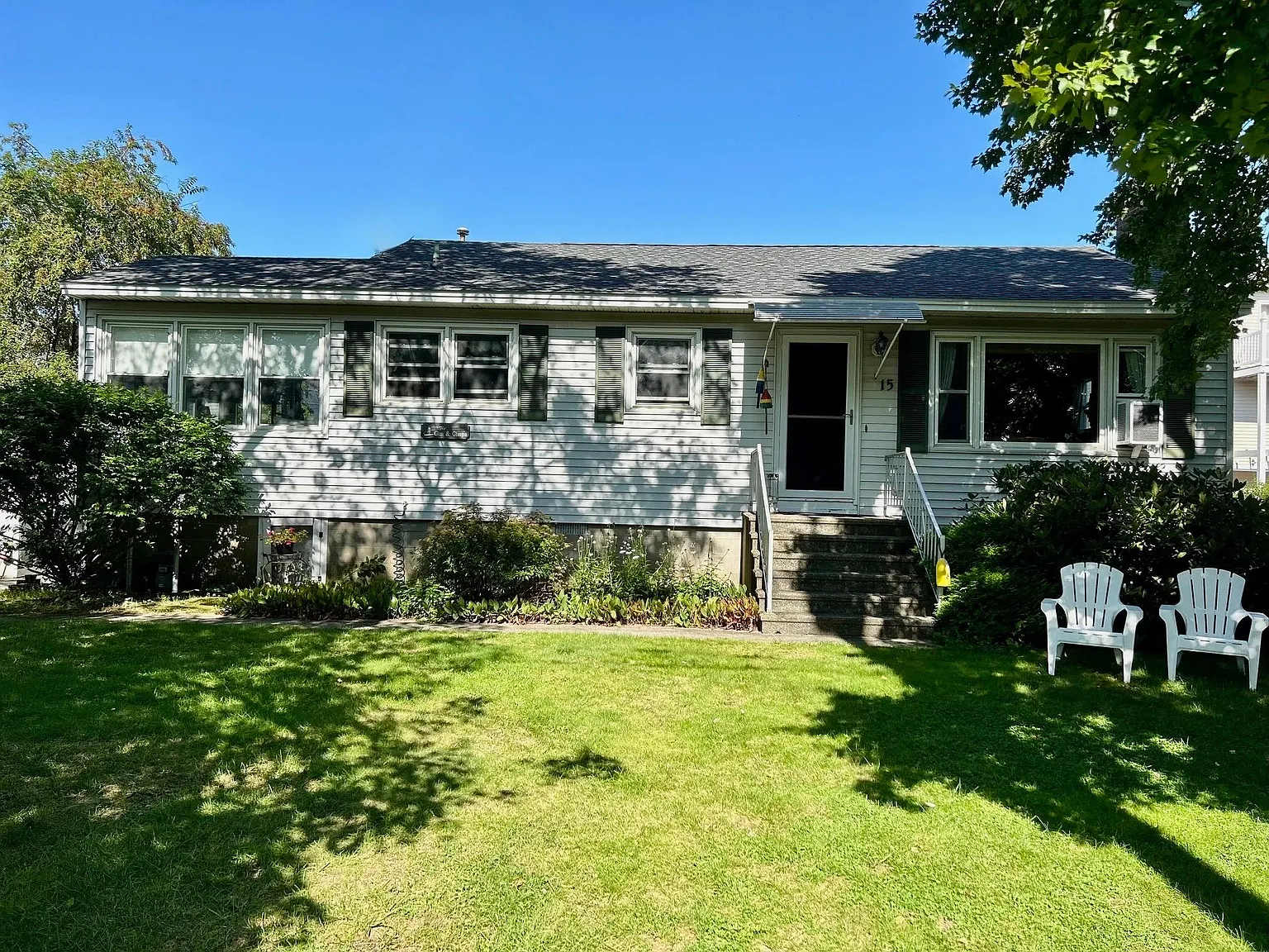 2 bed, 1100 sqft, $2,300 — Photo 1