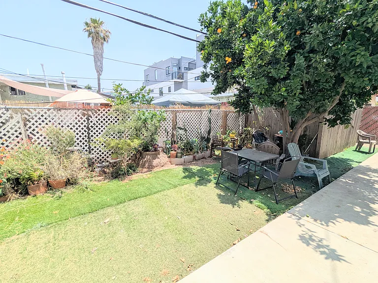 1152 Gordon St #3 — Photo 13