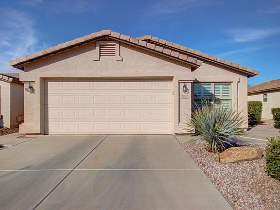 3rd image of 3530 E Gleneagle Pl