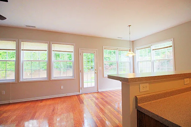 1911 Cedar Grove Dr — Photo 5