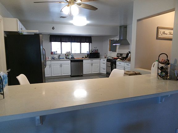 5th image of 1904 Chapman Dr #1