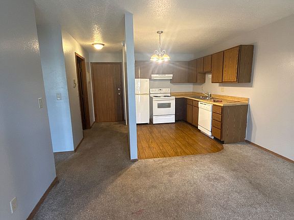 4th image of 1600 S Rock Creek Dr #2bb5a68c2