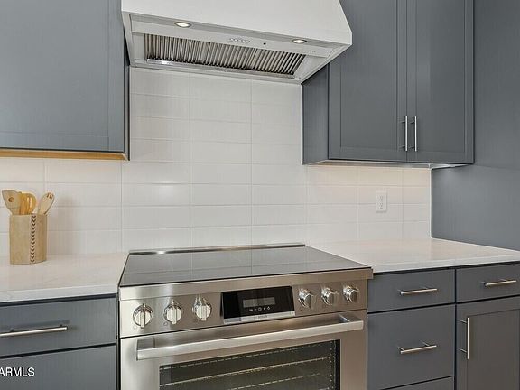 5th image of 687 E Brown Way