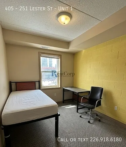 405 Lester St #1 Photo 1