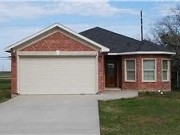 2223 W Osage Dr, Baytown, TX 77523