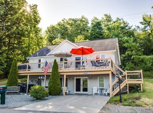 9840 E Lake Rd, Hammondsport, NY 14840