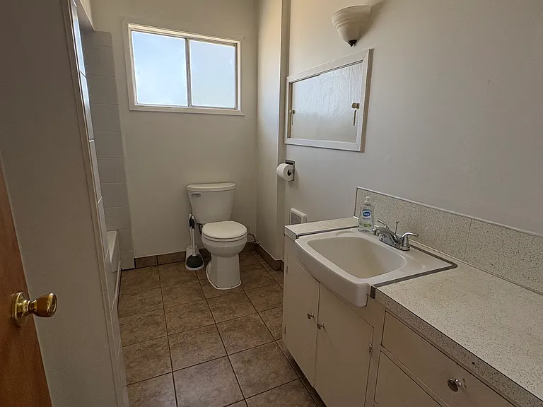 710 Oak St #712 — Photo 8