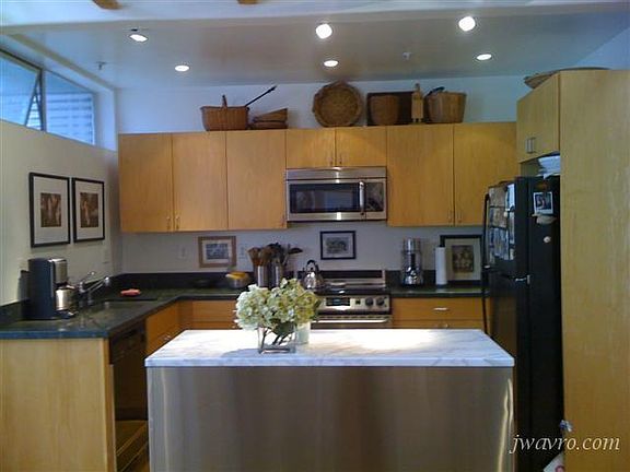 3rd image of 615 Tennessee St APT 202