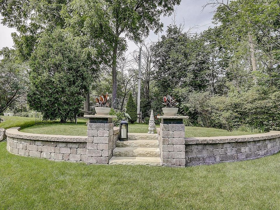 5510 Leroy Ln, Greendale, WI 53129 Zillow