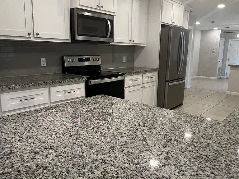 155 Robins Ln — Photo 11
