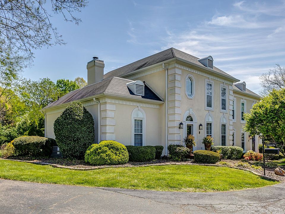 1st image of 101 Westminster Pl