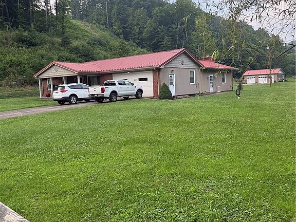 3rd image of 850 Trace Fork Rd