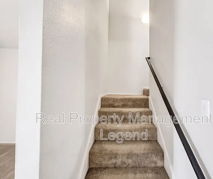 3211 Roundtree Ln — Photo 14