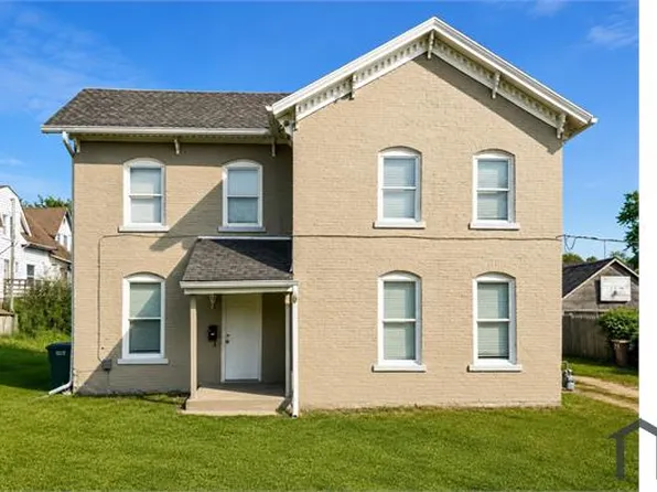 810 E Shawnee St #810, Freeport, IL 61032