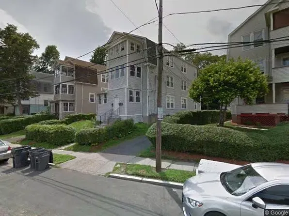 39 Love Ln #39, Hartford, CT 06112