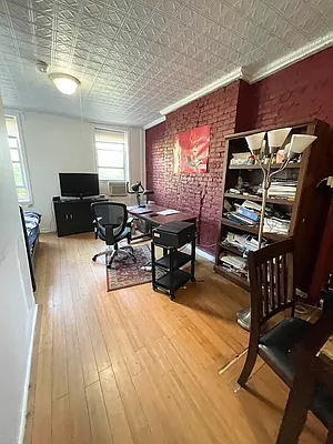 Rented by Delmark Realty LLC | media 16