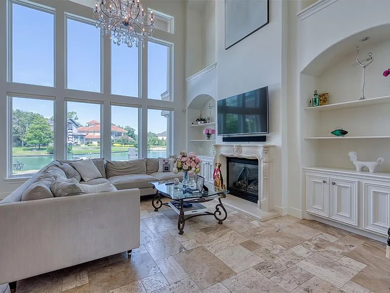 5623 Waters Landing Ln — Photo 9