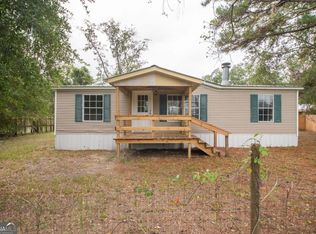 438 Pinehurst Dr, Folkston, GA 31537