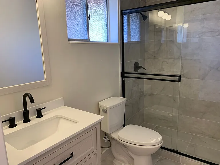755 Rose Ave — Photo 4