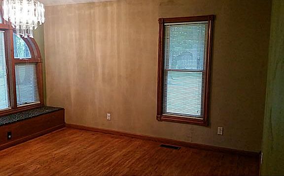 4th image of 1813 Ayersville Ave