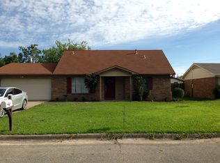 3508 Highmeadow Ln, Greenville, TX 75402