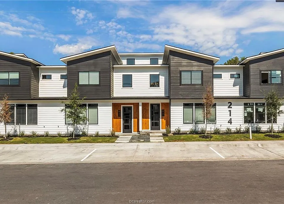 214 Lynn Dr