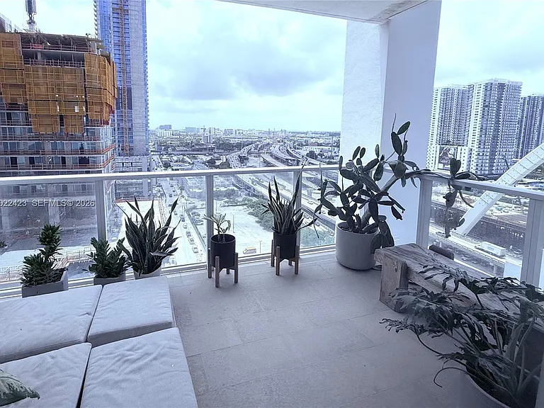 1040 Biscayne Blvd #1606 — Photo 2