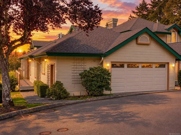 530 Marsett Pl #77, Saanich, BC V8Z 7J2