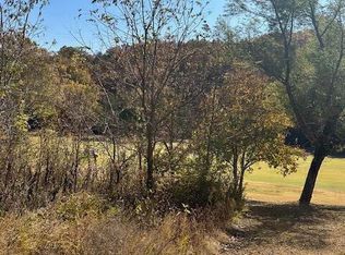 9 Ashwood Ln, Reeds Spring, MO 65737