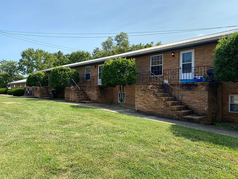 104 Skyview Dr — Photo 14