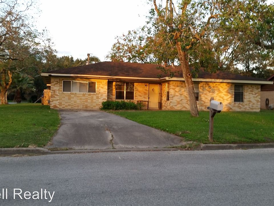 1st image of 3801 Holly Glen Dr