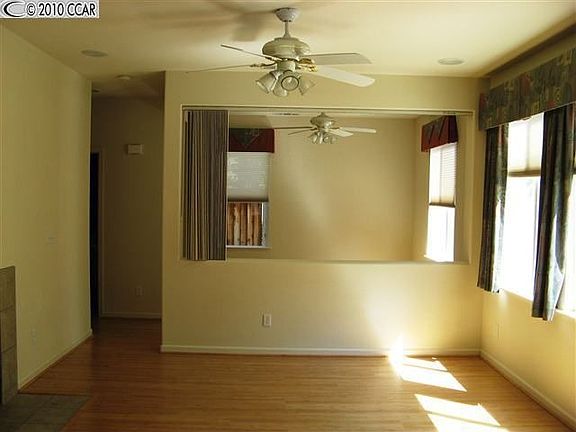 3rd image of 5625 Idlewood St
